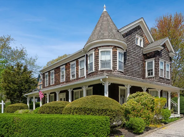 109 Hampton St, Sag Harbor, NY 11963