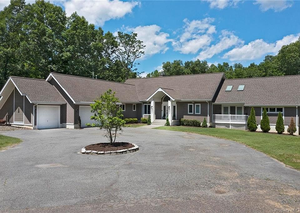 1st image of 19380 High Bluff Ln