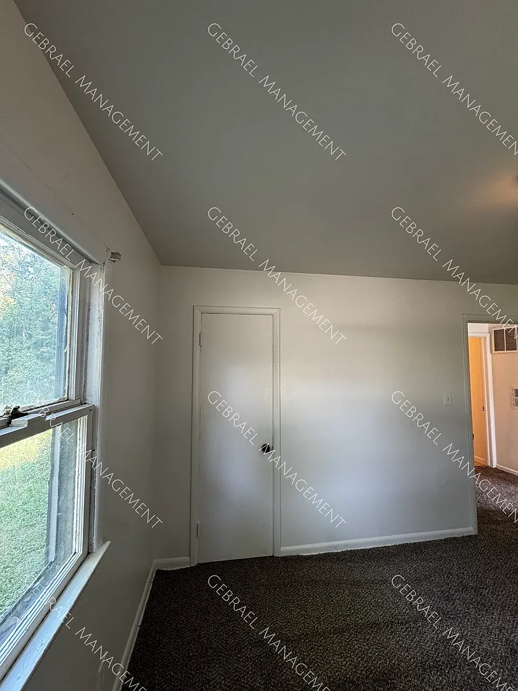 3123 Bennett Ave. NEW — Photo 3