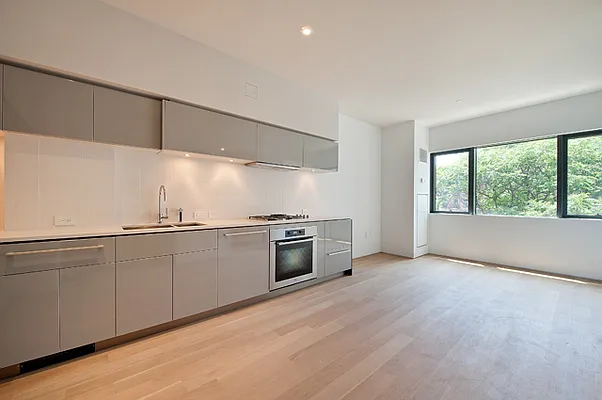 Rented by CORE | media 8