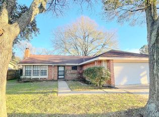 11931 Hedgegate Dr, Houston, TX 77065