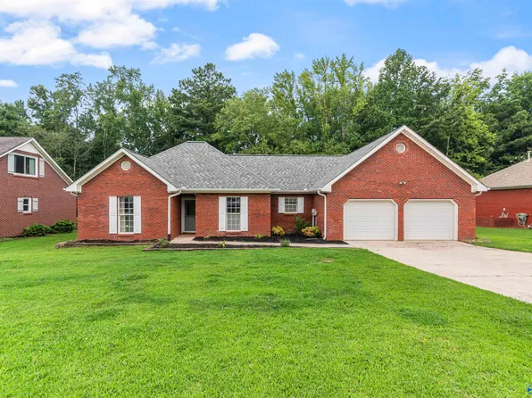 907 Bellemeade St SW, Hartselle, AL 35640