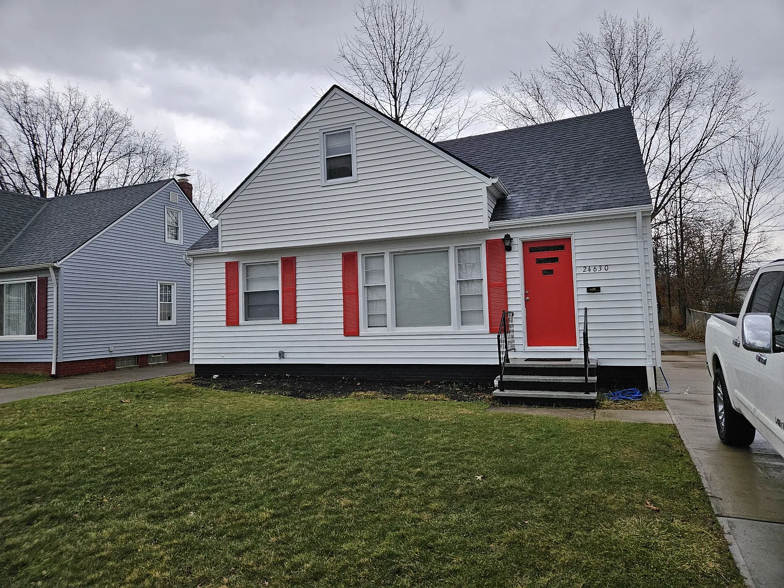 24630 Alberton Rd photo 1