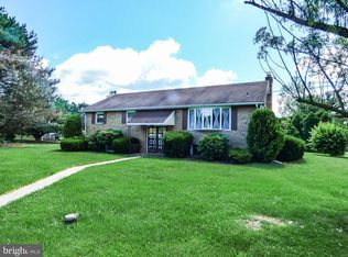 890 Witmer Rd, York, PA 17406