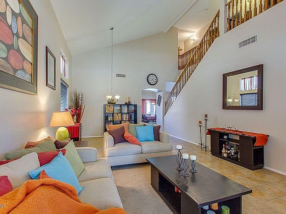 4th image of 10208 W Hilton Ave