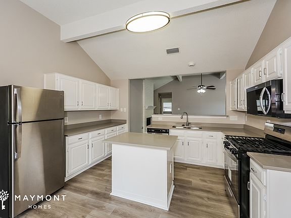5th image of 1415 Baker Dr