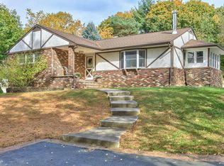 41 Nolan Rd, Marlboro, NJ 07746