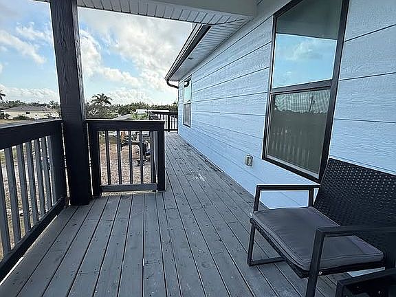 4th image of 2601 Larkspur Dr