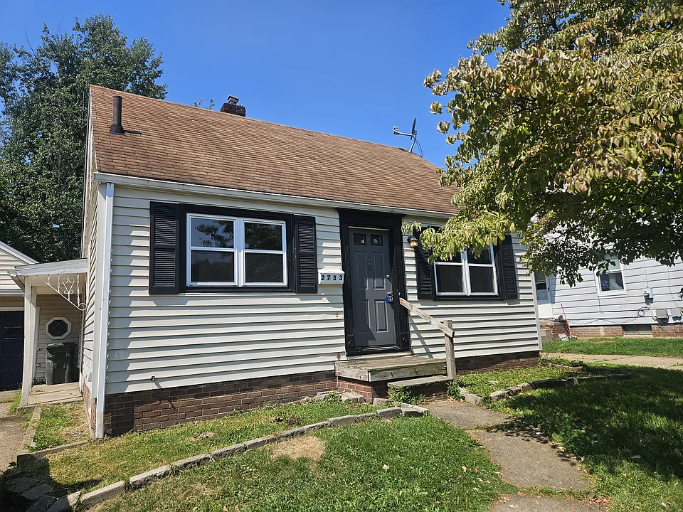 2733 Baldwin Ave NE