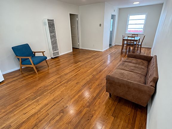 2nd image of 1033 10th St APT B