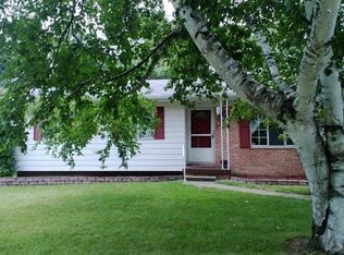 1360 Robinwood Dr, Flushing, MI 48433