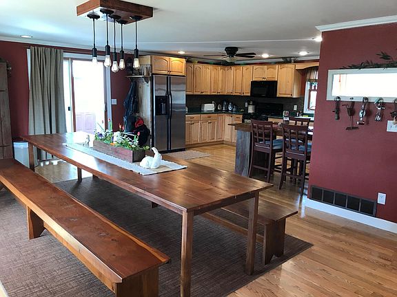 5th image of 208 NE 2nd Ave