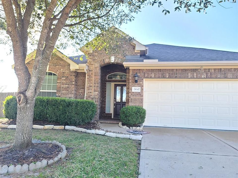 1st image of 25047 Lenora Dr