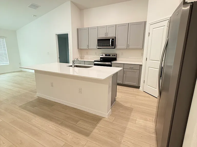 5409 San Pietro Dr — Photo 3
