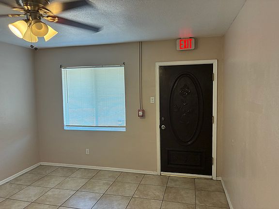 5th image of 900 N Clark Dr