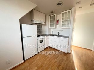 1515 Grant St #B, Vancouver, WA