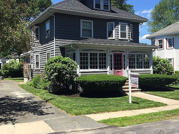 4th image of 69 Kingsbury Ave