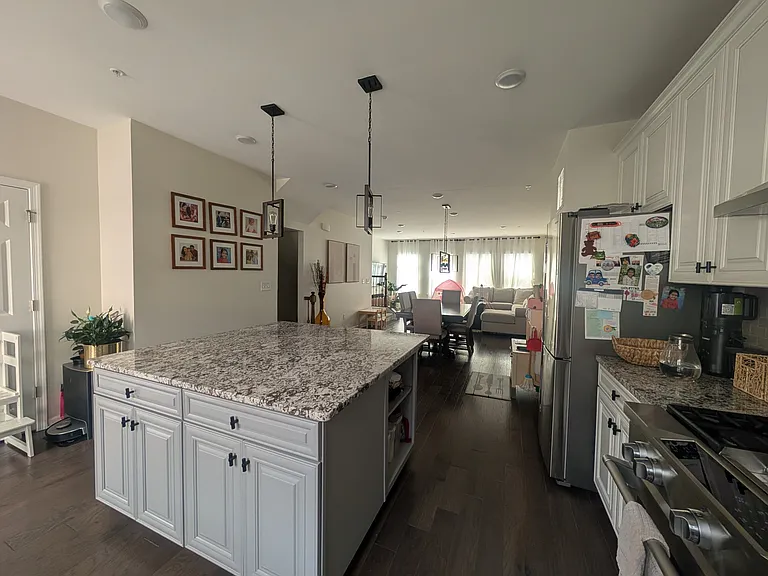 44 Litchfield Ln — Photo 10