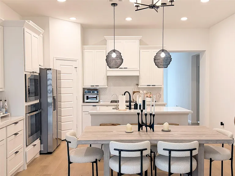 180 Reef Band Dr — Photo 1