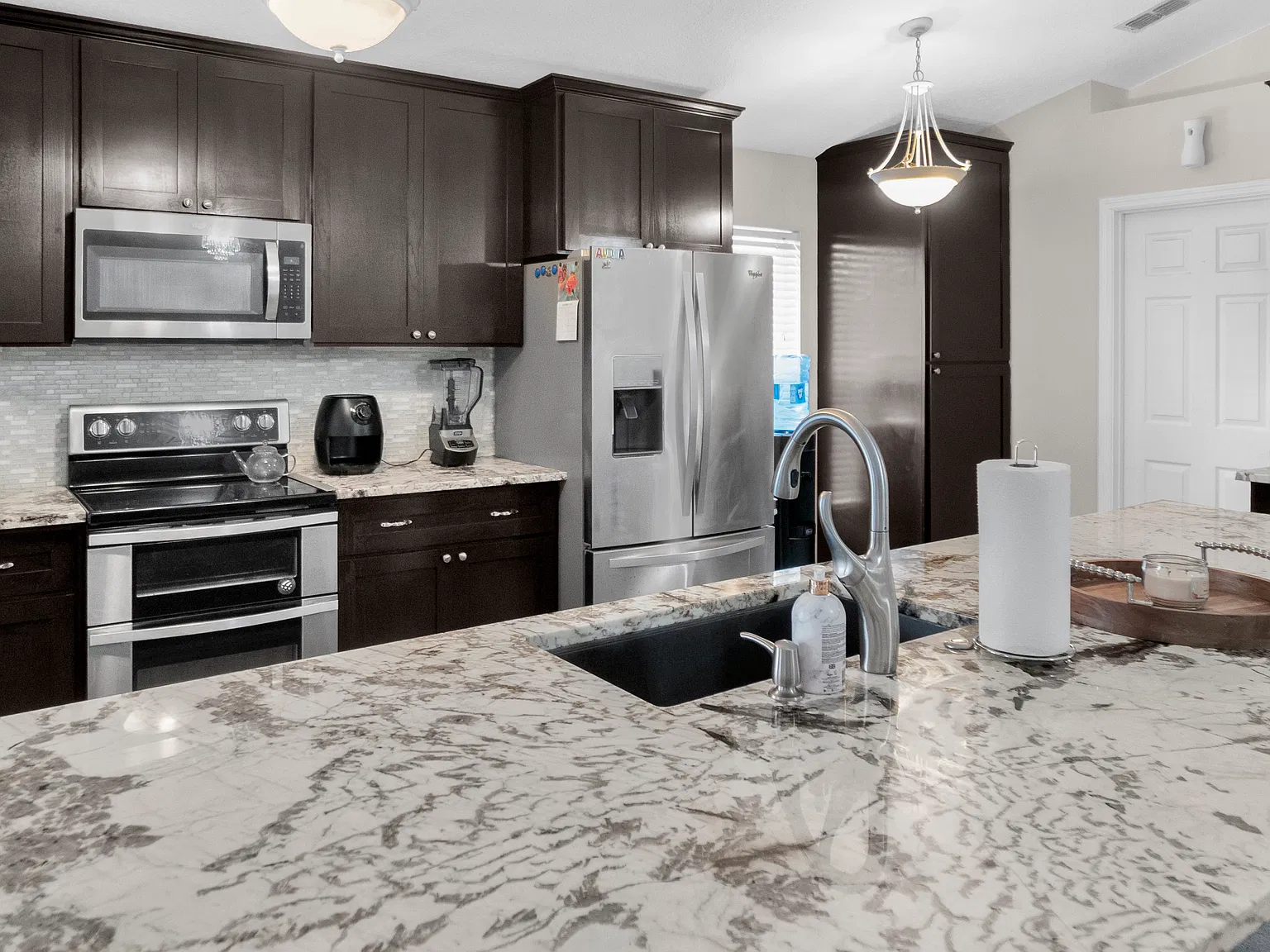631 Doe Cove Pl — Photo 4