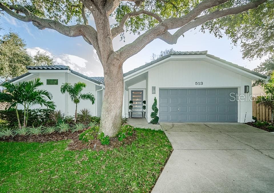 1st image of 513 Moreno Cir NE