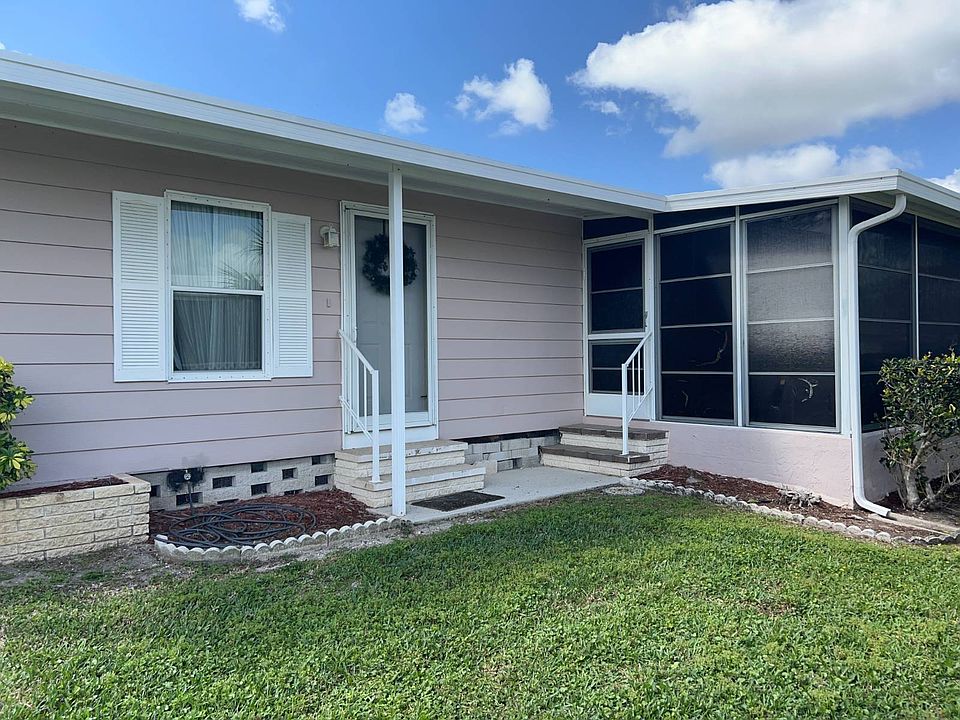 7th image of 5718 Seven Oaks Dr #83