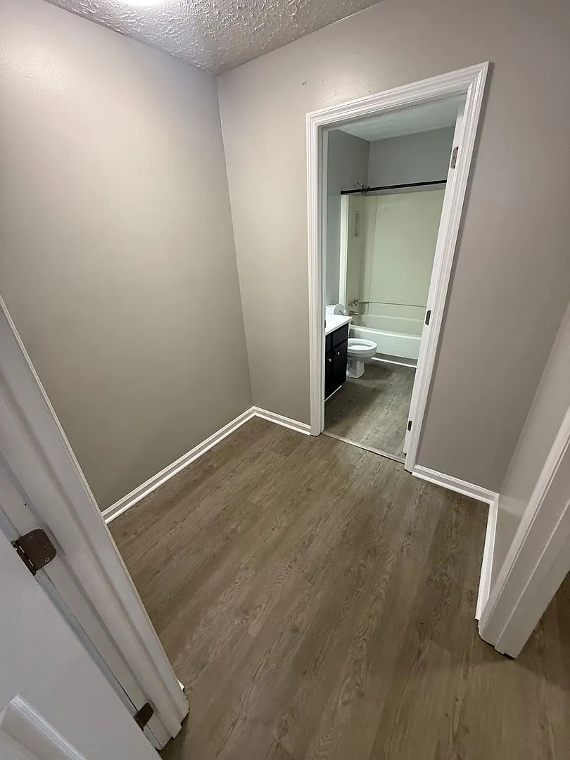 1637 Foxhaven Drive — Photo 3