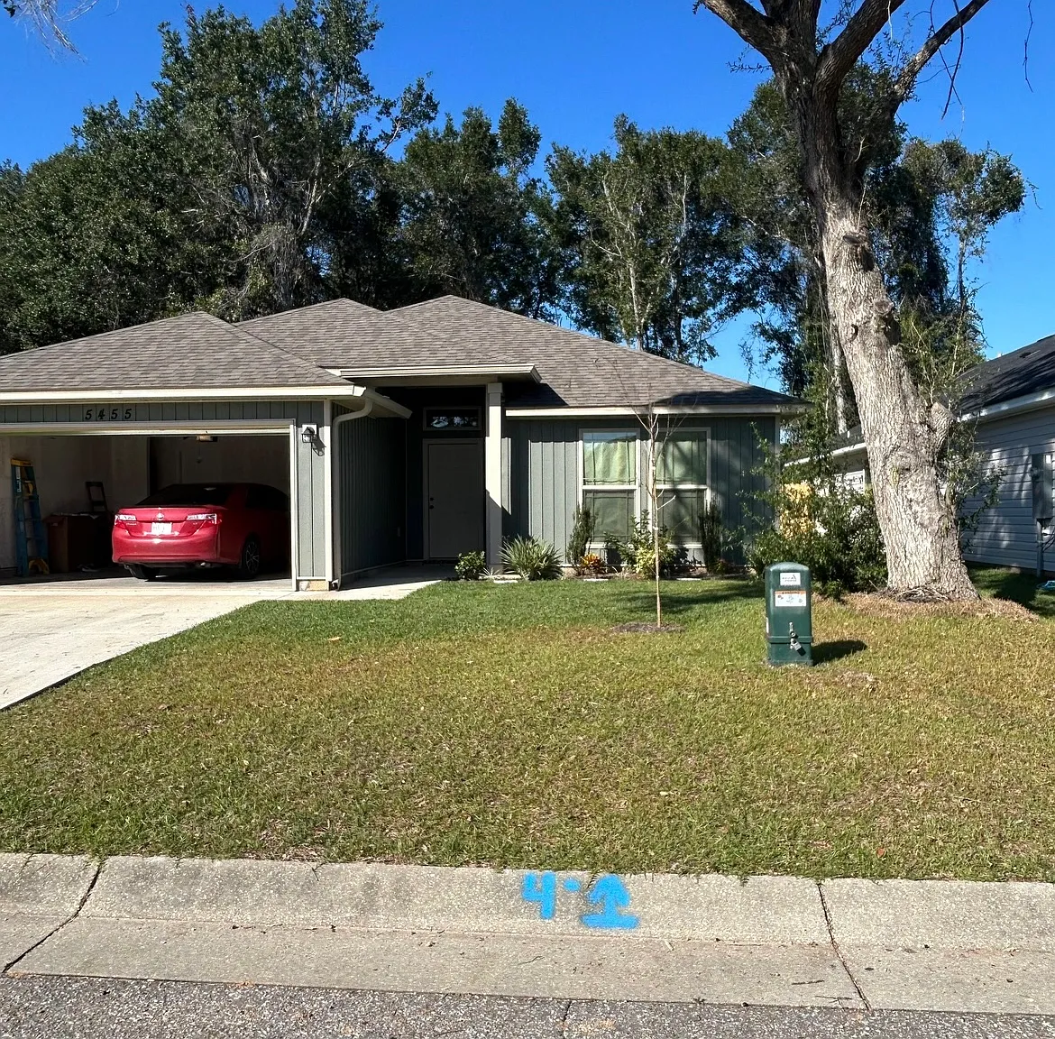 3 bed, 1473 sqft, $2,100 — Photo 1