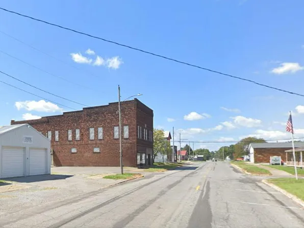 1701 Locust St, Eldorado, IL 62930