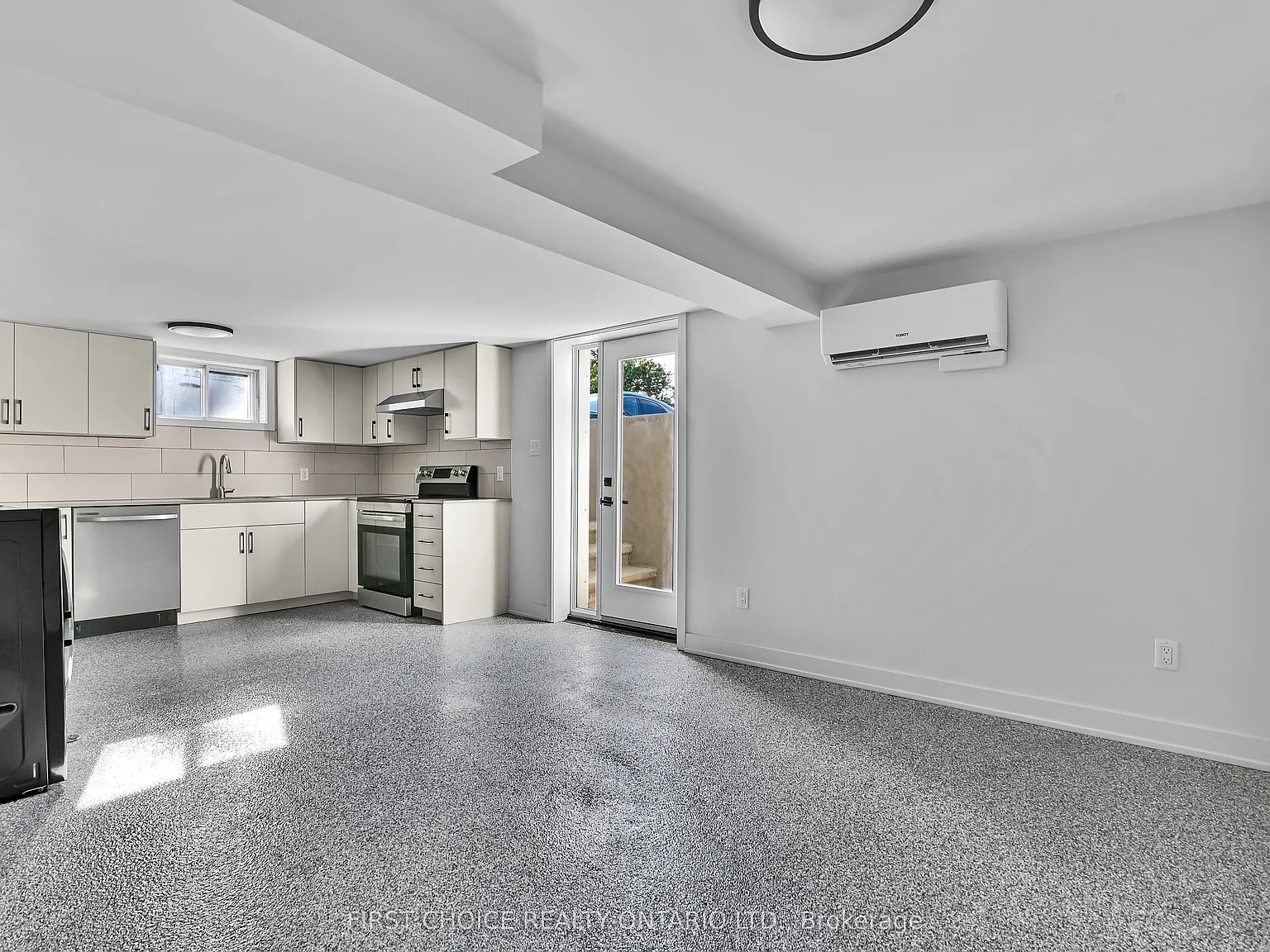 1 bed, $1,600 — Photo 4