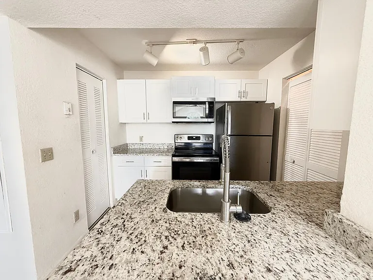 1031 S Hiawassee Rd #2523-1 — Photo 5