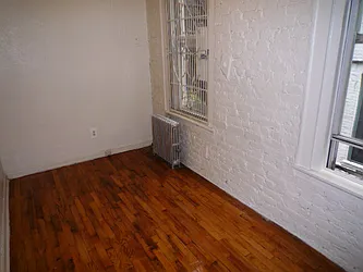 Rented by DSA Realty Midtown West