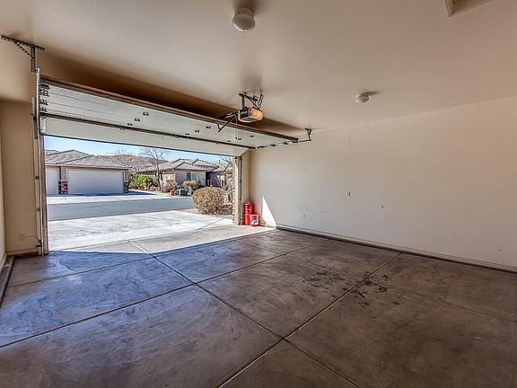 5th image of 1126 N Ventana Dr