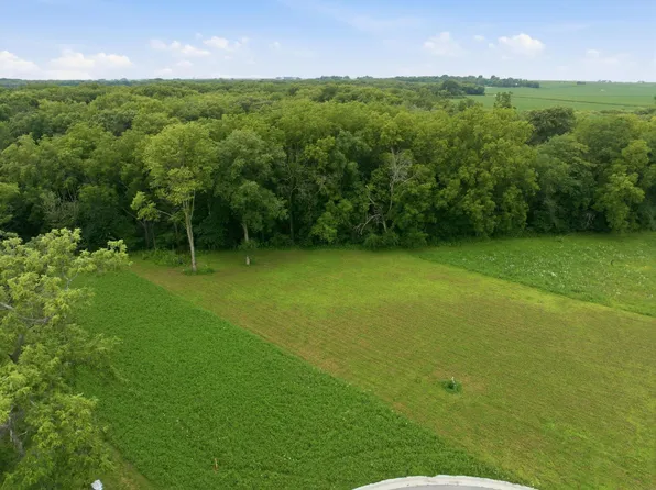 200 Cherry St, Hudson, IA 50643