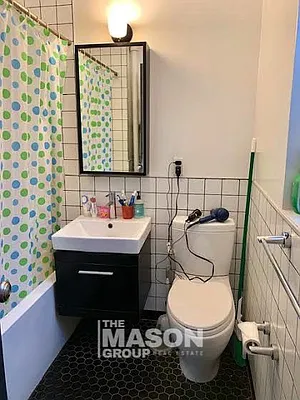 Rented by Mason Group LLC | media 9