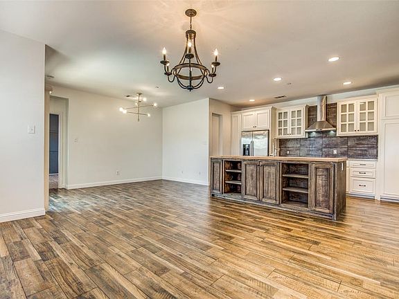 4th image of 5905 Lost Valley Dr