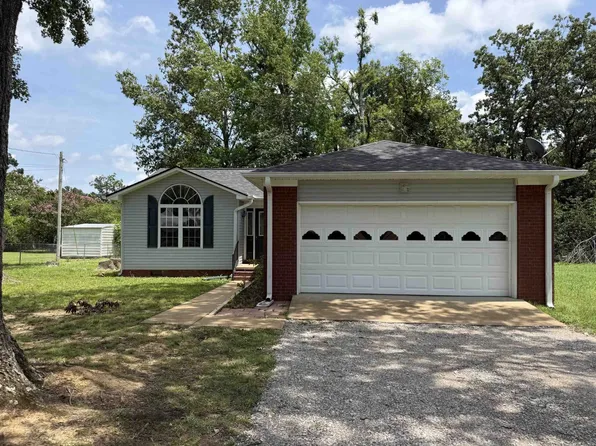 155 Willow St, Savannah, TN 38372