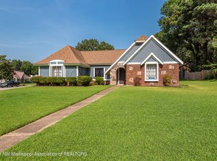 7121 Oak Forest Dr, Olive Branch, MS 38654