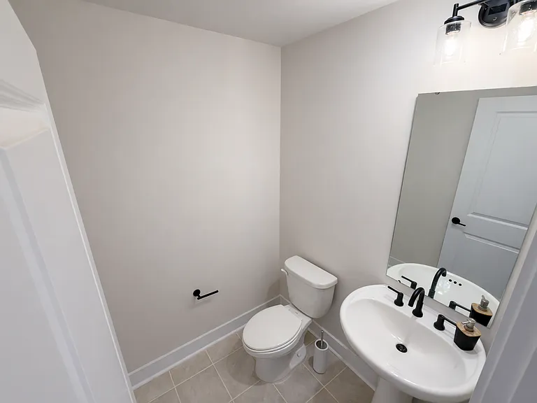 Half bathroom on the 1st floor