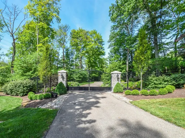 6235 Hawk Ridge Ln, Cincinnati, OH 45243