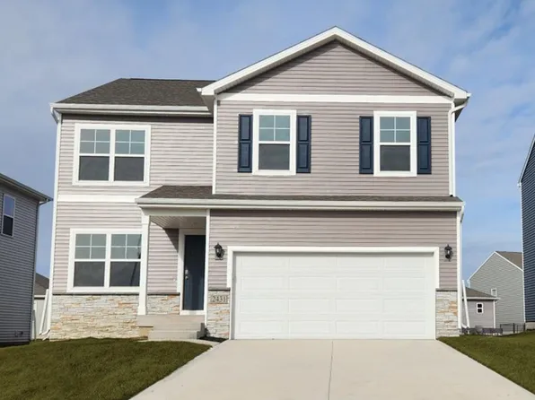 5704 152nd St, Grimes, IA 50111