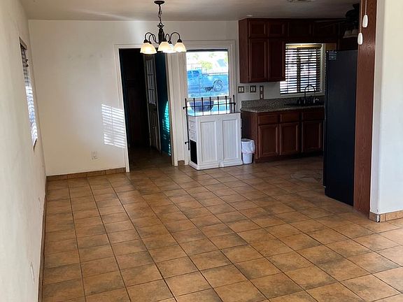 4th image of 7130 N 181st Ave