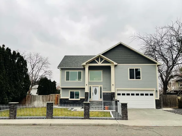 8021 W Hood Ave, Kennewick, WA 99336