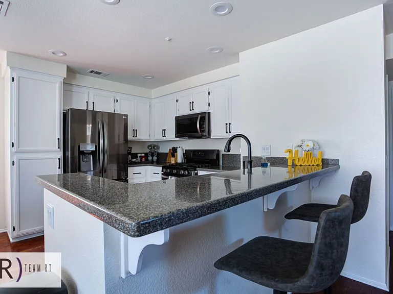14794 Goldenrain Dr — Photo 16