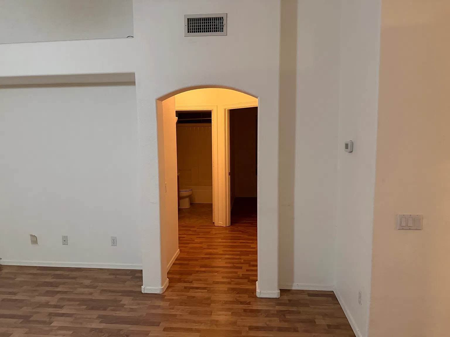 3 bed, 1533 sqft, $2,299 — Photo 2