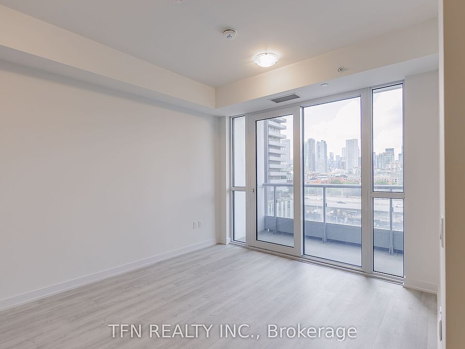 1st image of 15 Richardson St #801