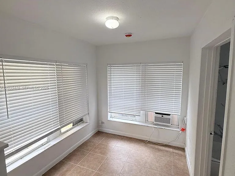 1612 Harrison St #5 — Photo 10