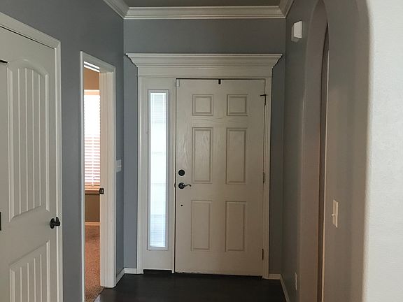 3rd image of 2 Heather Cir