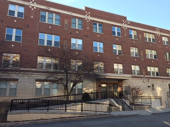 2nd image of 118 S Washington St Ste B417