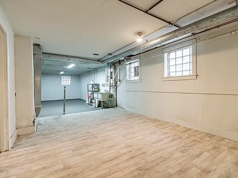 2510 White Oak Ave — Photo 13